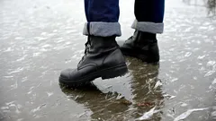 How to Quickly and Easily Make Shoes Non-Slip at Home